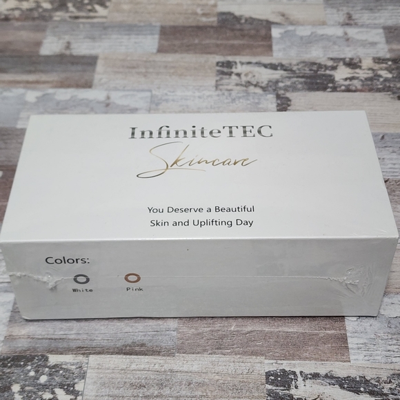 InfiniteTEC AQD-6 Portable Facial Tightening Device Hydrating Skin Care Device - Picture 6 of 7